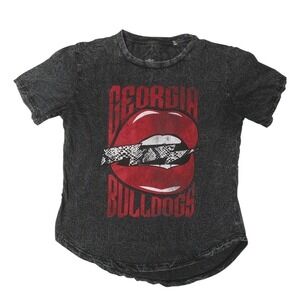 Three Square UGA Bulldogs Red Lips Short Sleeve T-Shirt Blackwash Womens Medium